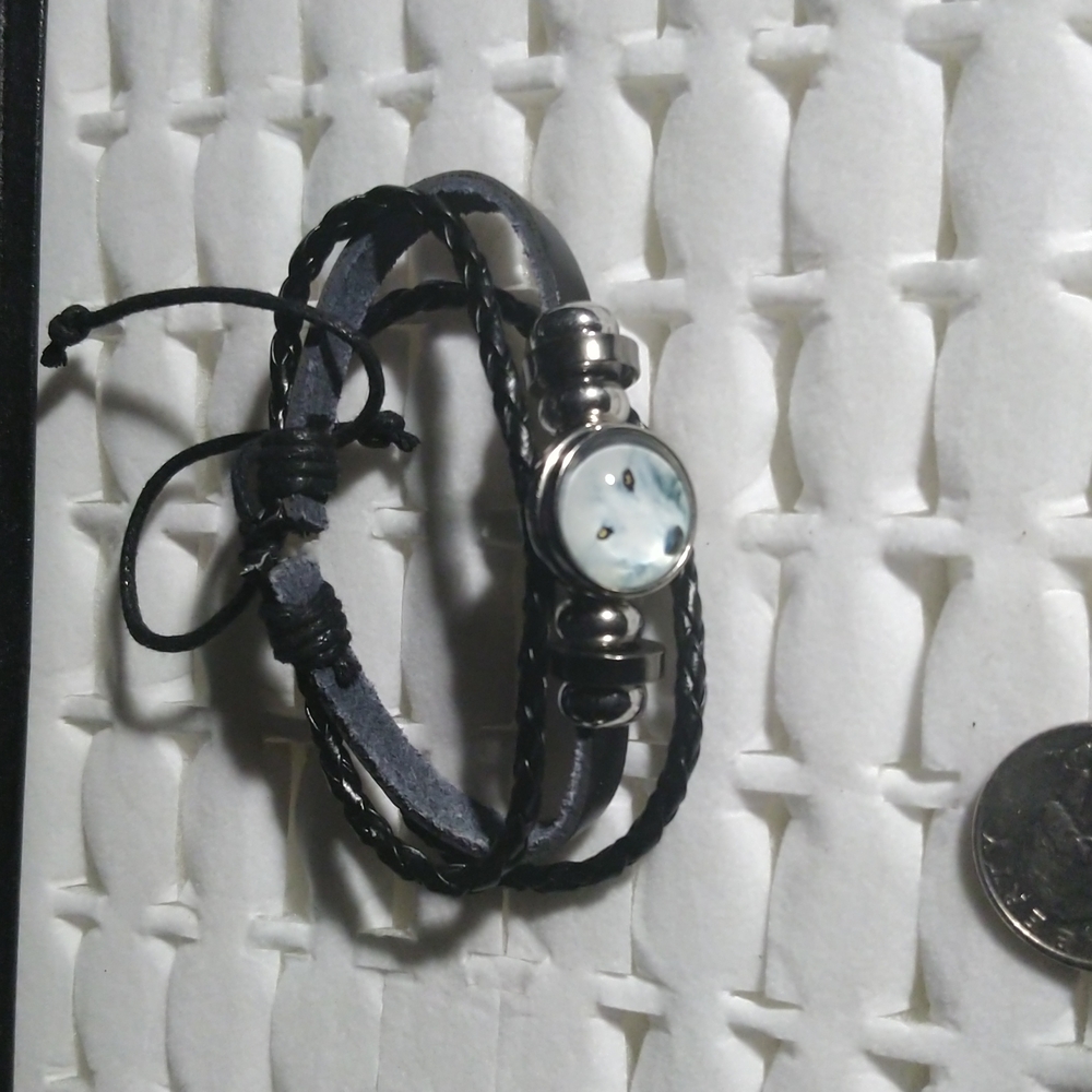 Wolf bracelet